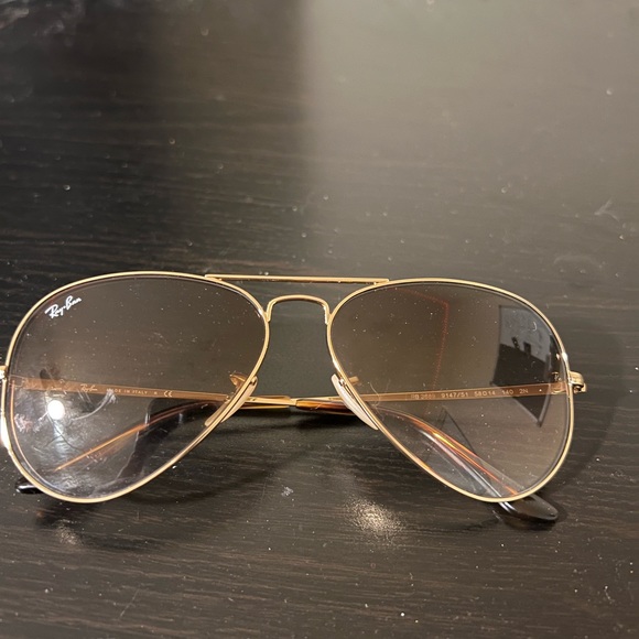 I got the Ray-Band for sale I don’t have the cover for it only used 3 times! - Picture 3 of 4